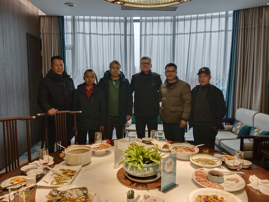 西班牙合作商親臨考察 睿婕輕鋼別墅工廠展示創(chuàng)新技術(shù)!